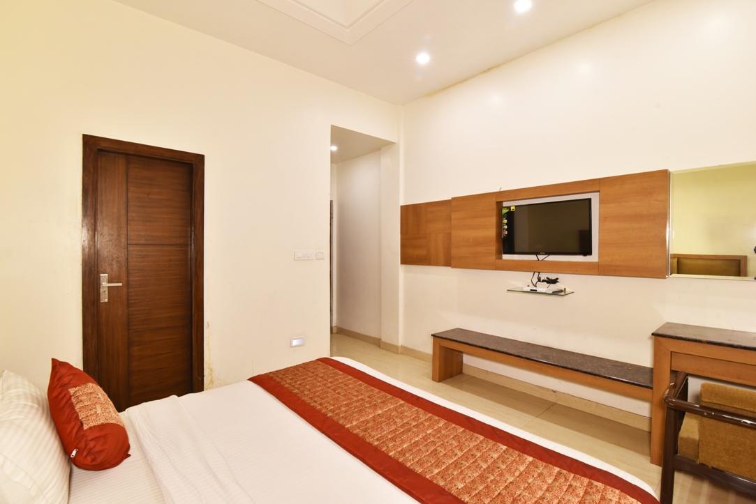אמריצר Hotel B-Comfort מראה חיצוני תמונה