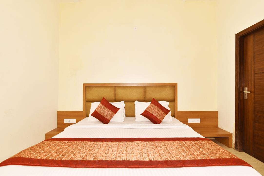 אמריצר Hotel B-Comfort מראה חיצוני תמונה