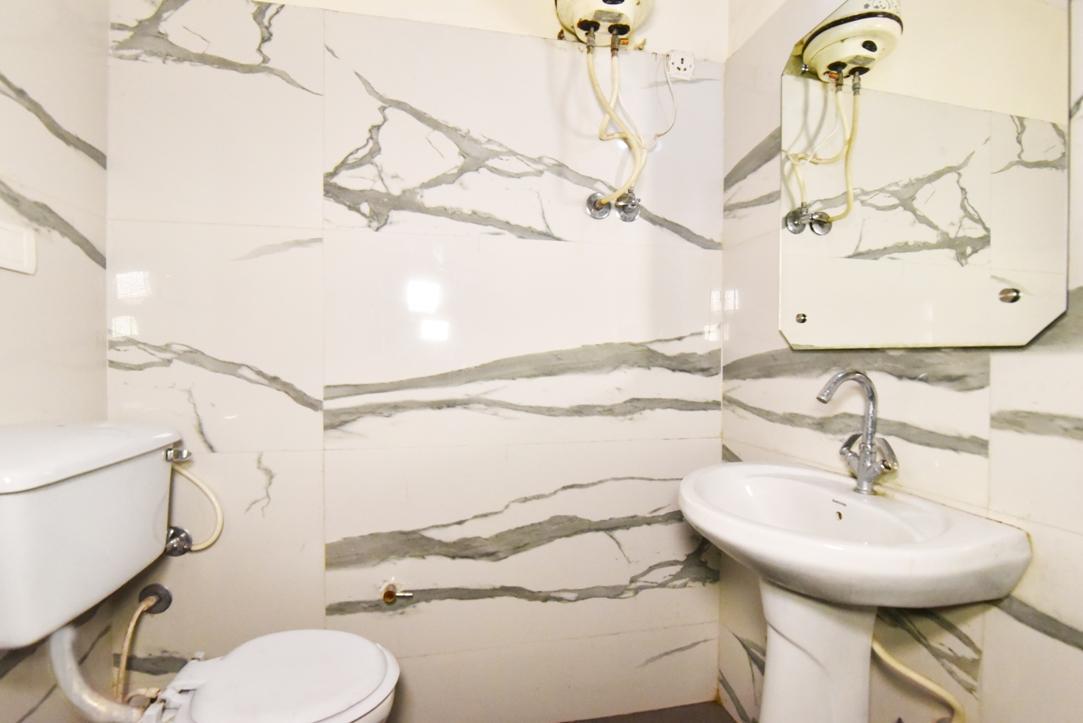 אמריצר Hotel B-Comfort מראה חיצוני תמונה